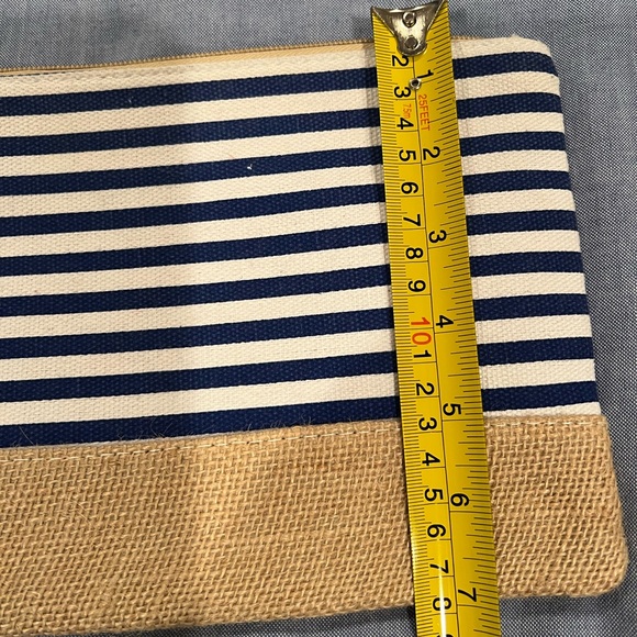 Wristlet - Picture 5 of 5